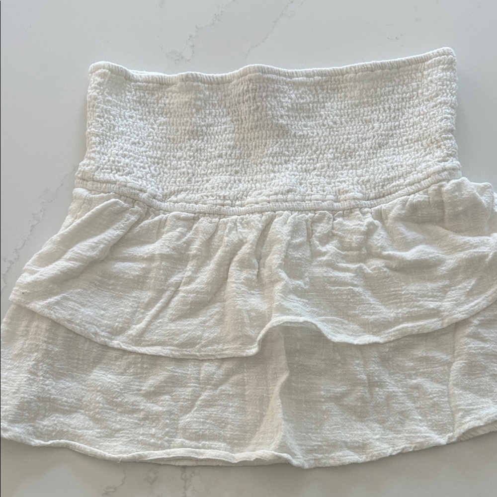 Edikted White Ruffled Strapless Tube Top